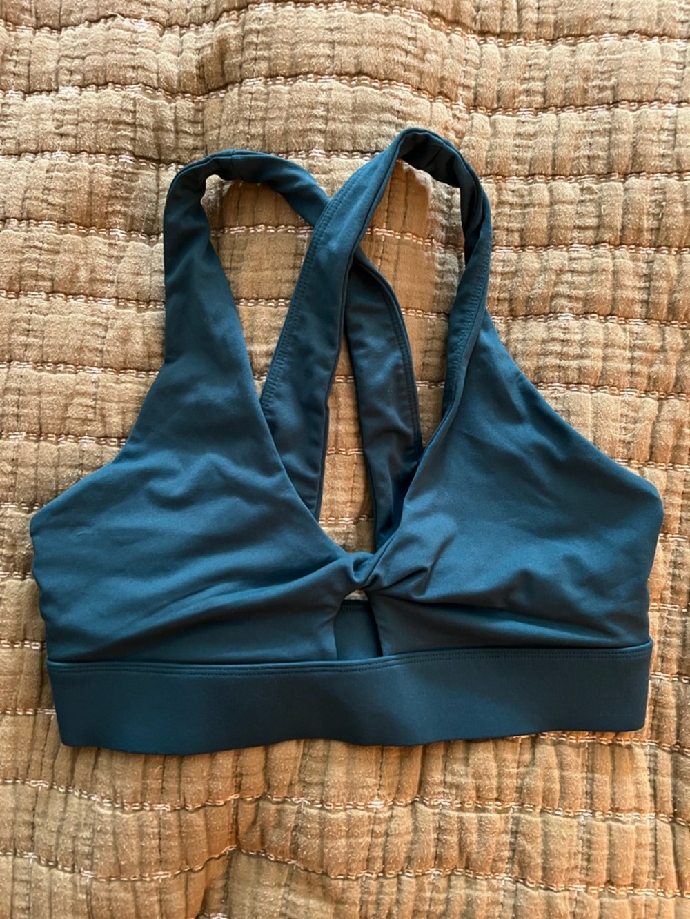 Fabletics Twist Sports Bra